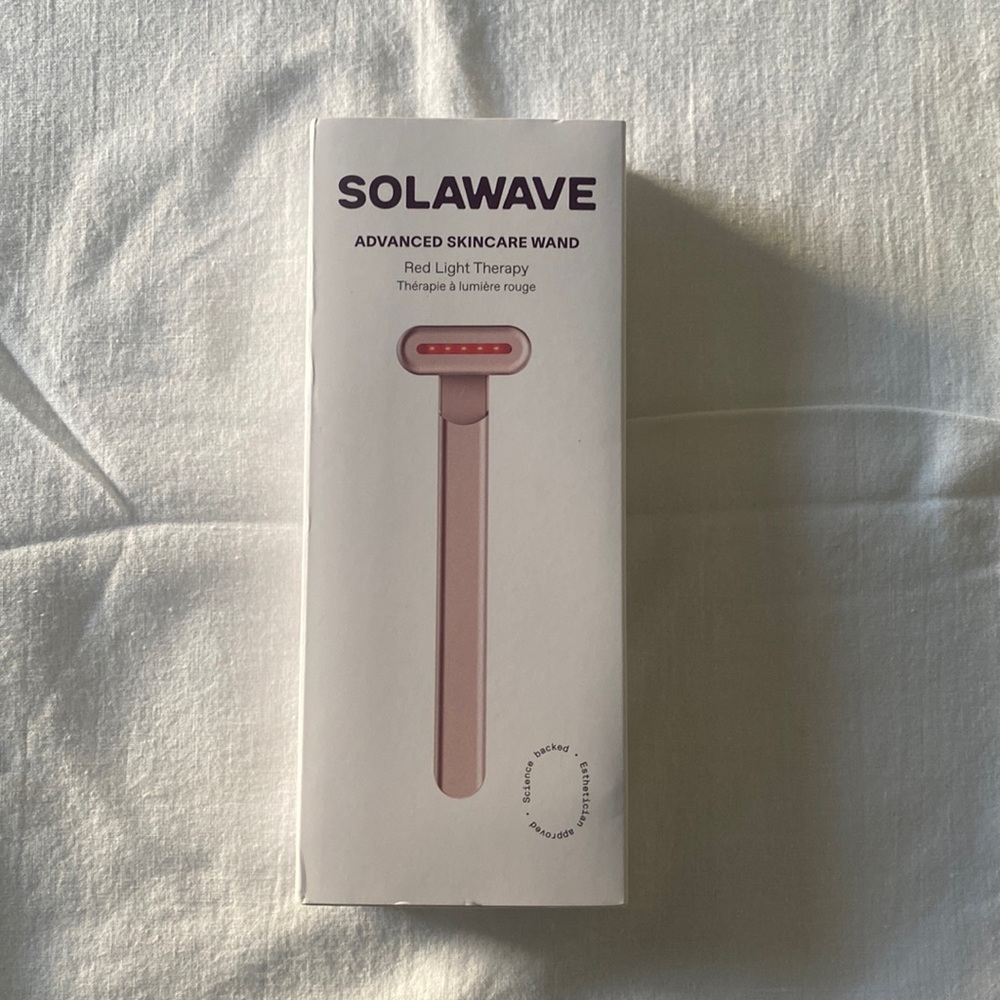 Solawave skincare Wand.